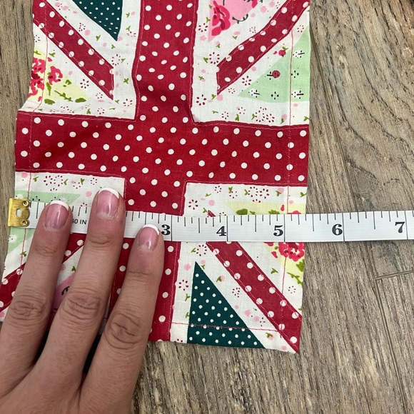 Union Jack Rectangular Garland - Picture 6 of 6